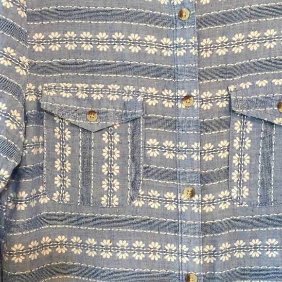 HARPER Chambray Norwegian Floral Patterned Button Up Shirt Women’s S Francesca’s - Picture 3 of 7